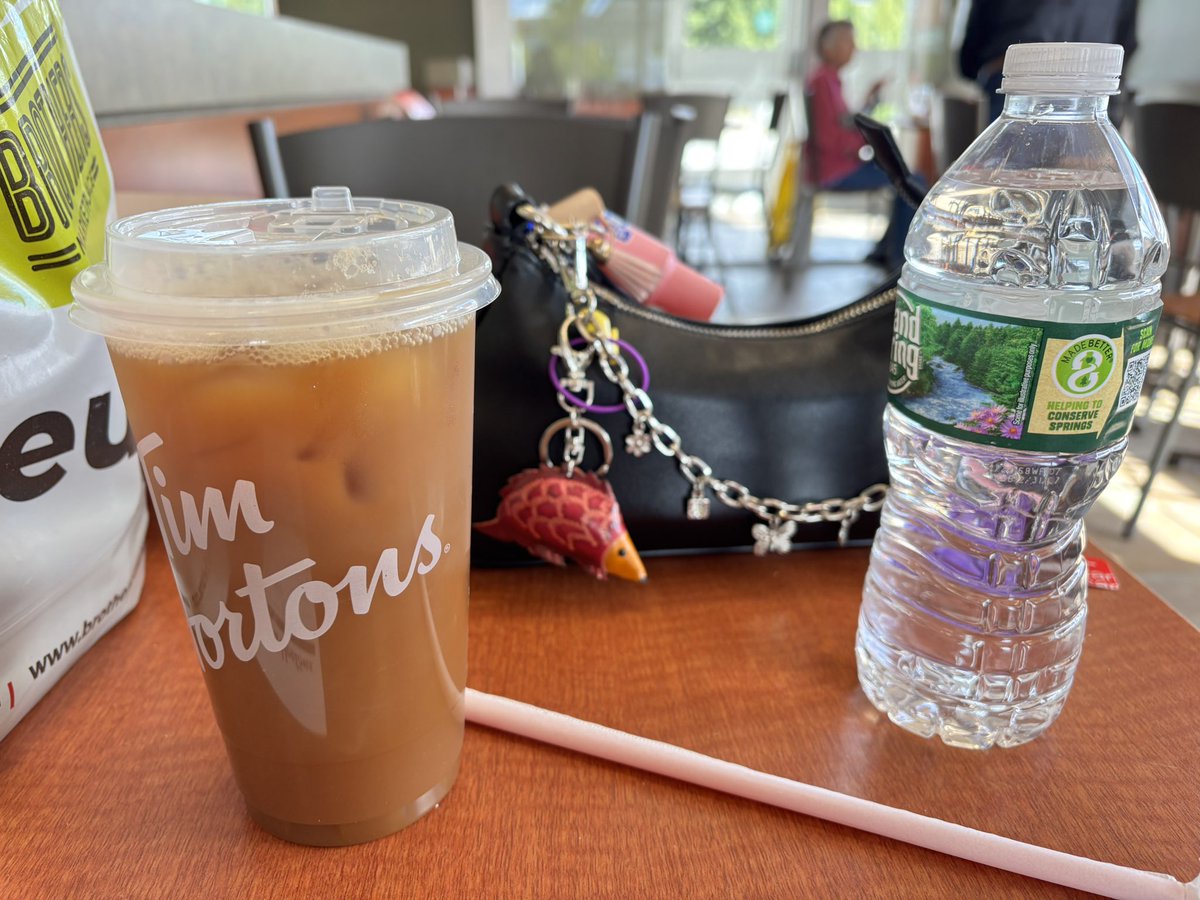 spriteezero's tweet photo. Tim Hortons coffee w almond milk https://t.co/aYOWU0CGE6