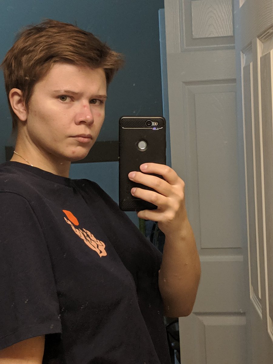 AceHainley's tweet photo. it’s so funny looking at old pictures of me with boobs because it’s literally https://t.co/Nn4Xu1TZzp