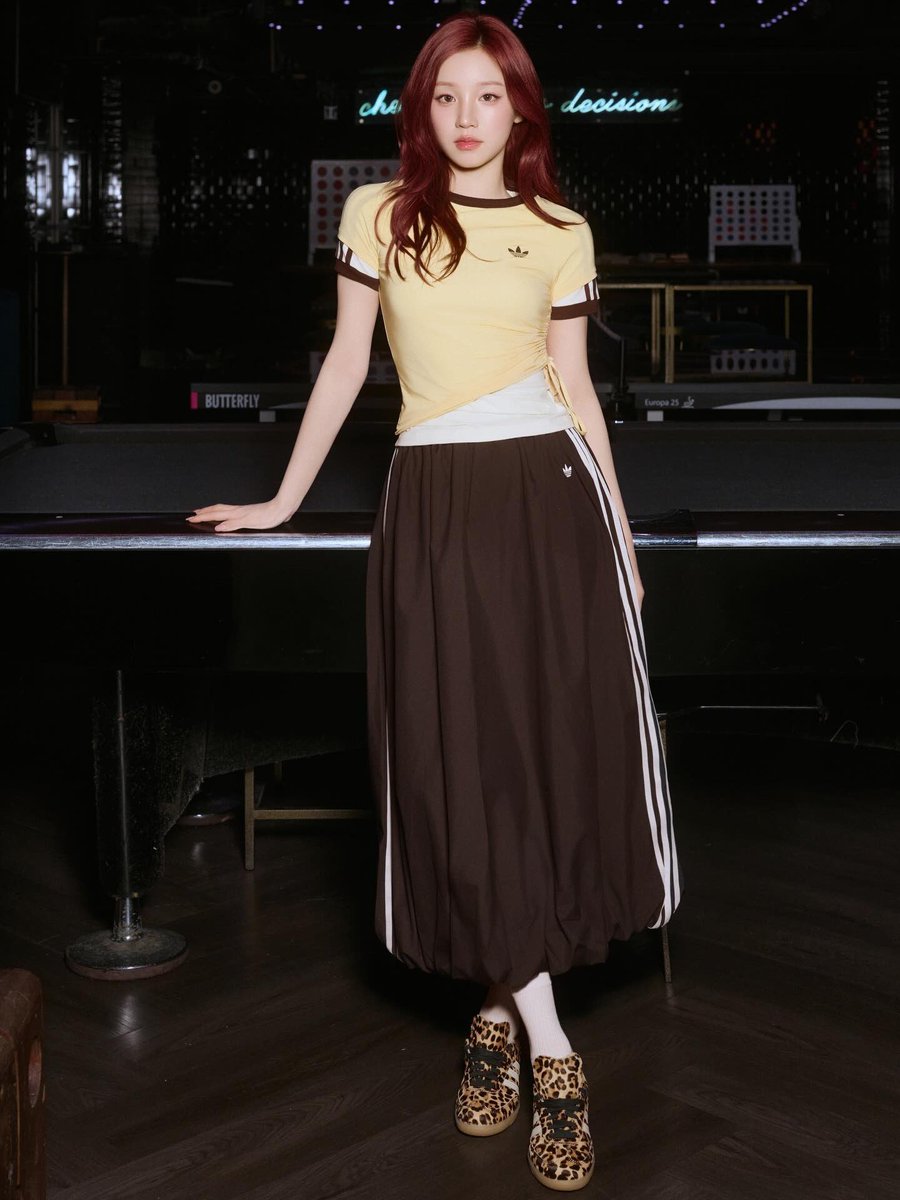 yuqidult's tweet photo. I really love this earth-tone outfit. It’s perfect for playing basketball, right? Unfortunately, for now I can only play basketball on the arcade games. 𓂃.☘︎ ݁˖ https://t.co/ih6RsScw2N