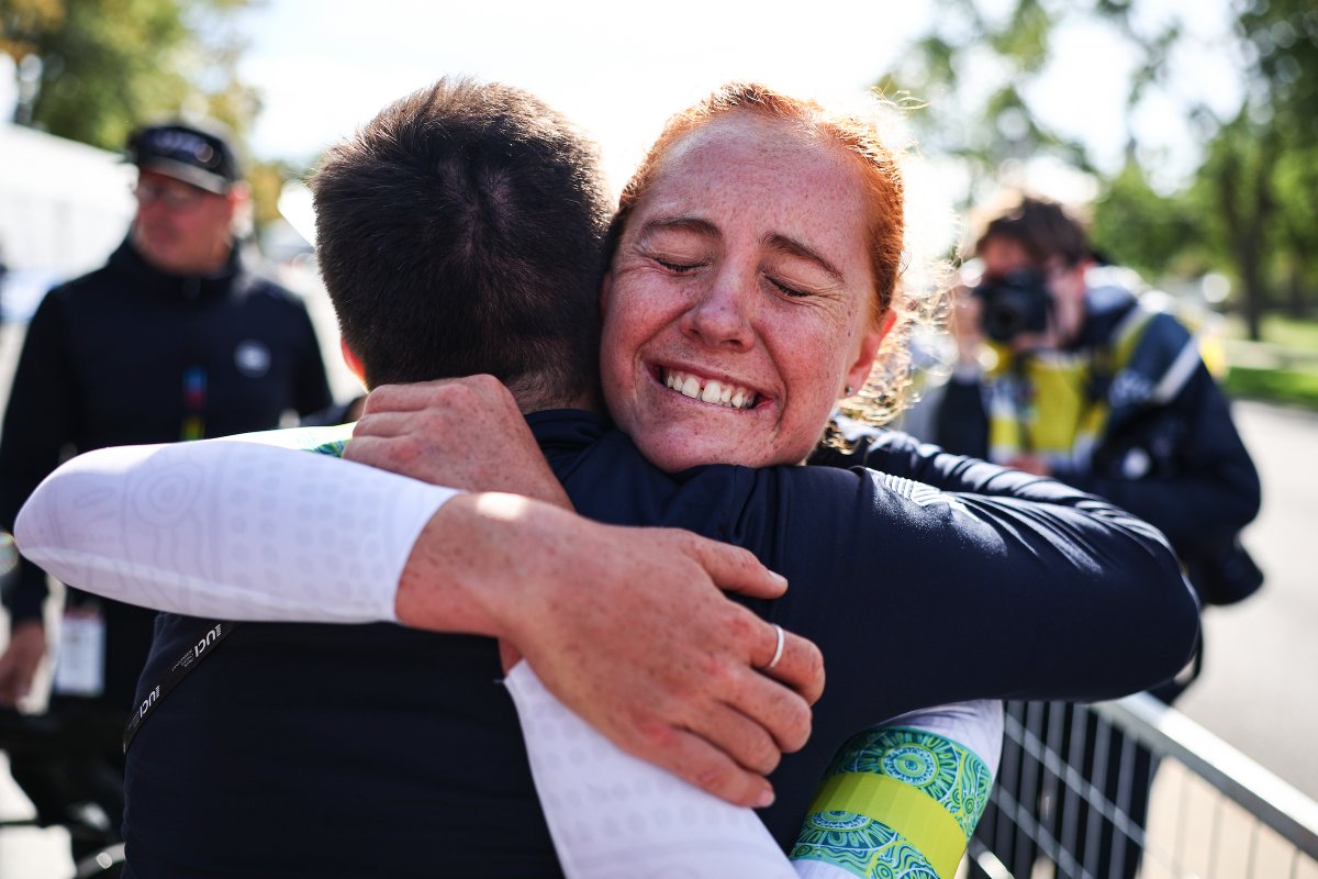 UCI_cycling's tweet photo. WHAT A RIDE🔥

A strong performance at #Montréal2026 sees Felicity Wilson-Haffenden 🇦🇺 crowned UCI Women U23 ITT World Champion🌈

📸SWpix https://t.co/yV8RxcLDxz