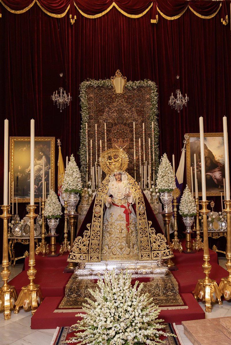 miguepureza's tweet photo. Ya nos tenían acostumbrados a ir con todo. 
Siguen muy muy arriba en @HdadHumildad 

#cofradíasmlg https://t.co/n93FJDOruo