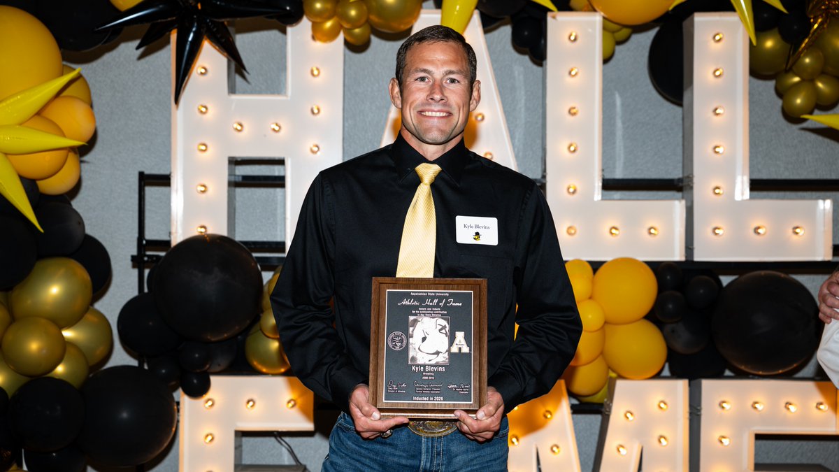 AppWrestling's tweet photo. Congrats to Kyle Blevins on officially being inducted into the App State Athletics Hall of Fame this weekend!

— 124 career wins (40-8 as a senior)
— 4th place at the 2012 NCAAs (165 lbs)
— 2012 SoCon Wrestler of the Year

#ReAchTheSummit https://t.co/b43jdledQO