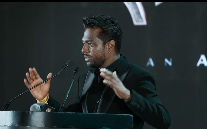 pawanism0k's tweet photo. The journey from #RajaRani to #Jawan has been remarkable, and now @Atlee_dir is stepping into a whole new world with #Raaka. The scale and ambition look fascinating! 🔥
#Raaka https://t.co/afRESNGEWv