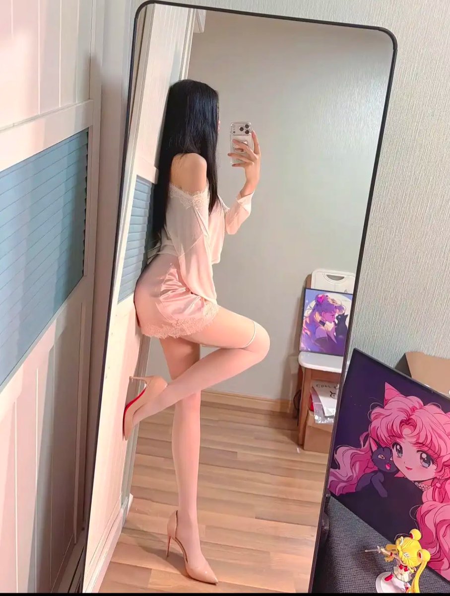 LuisStar728840's tweet photo. 这个点你们睡着了吗，没有睡着的来找我吧 https://t.co/oetx8pxvkg