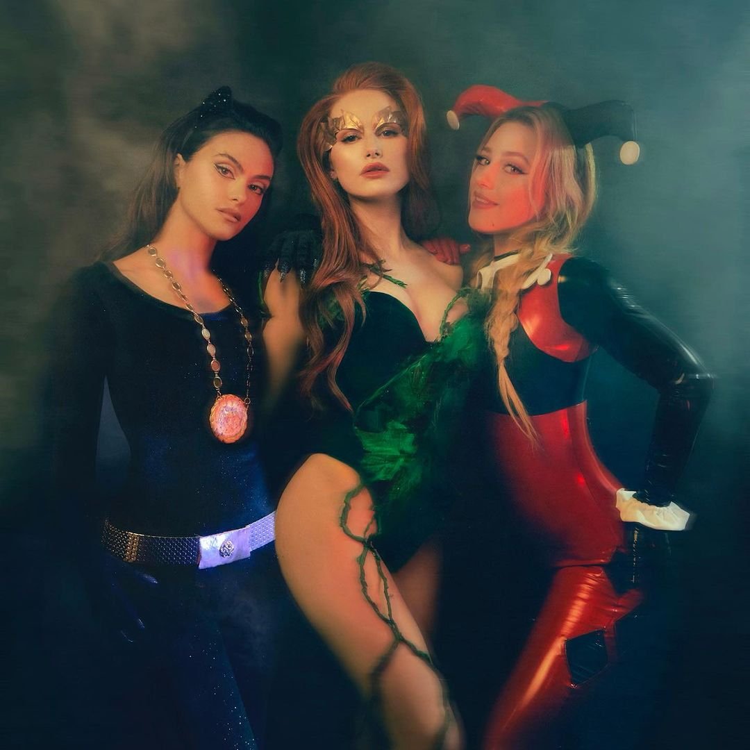 lottiecorp's tweet photo. a blonde a brunette and a redhead https://t.co/SgOKU7t01k