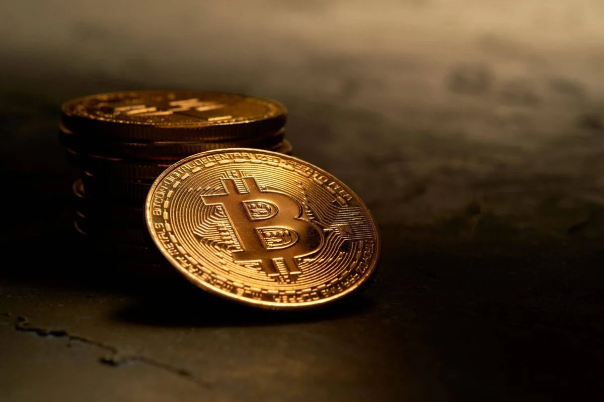 realcoincentral's tweet photo. Bitcoin $BTC Price: Bitcoin surged above $85,000 for the first time since January as rising ETF inflows and falling oil prices fueled the rally 📈 https://t.co/cmEYphRFQf