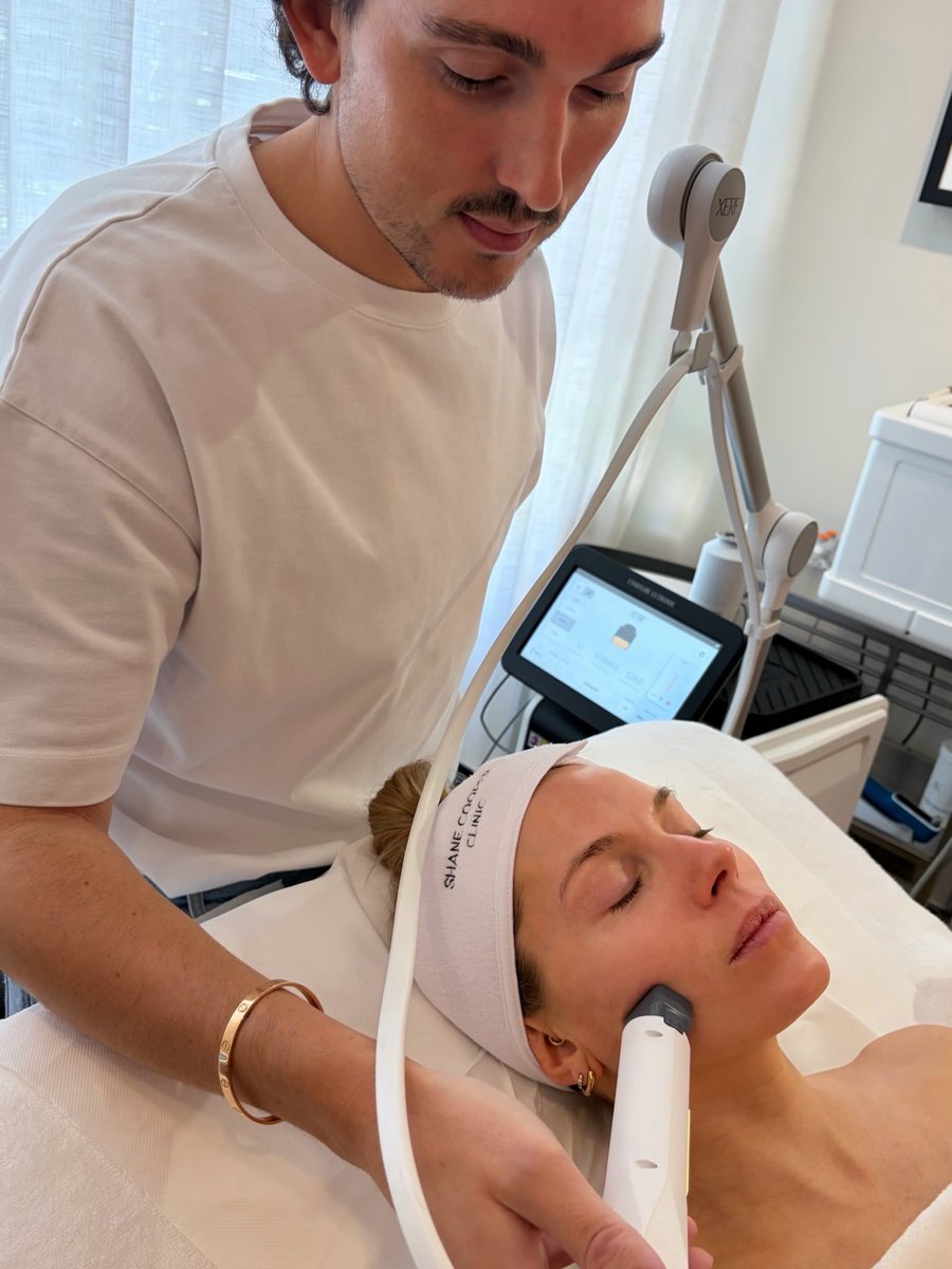 shanecooperskin's tweet photo. #SiennaMiller come to see me today for her bespoke skin prep! We incorporated #XERF for a contoured, radiant glow 🤍 #ShaneCooperSkin https://t.co/wxgKhsFOVs