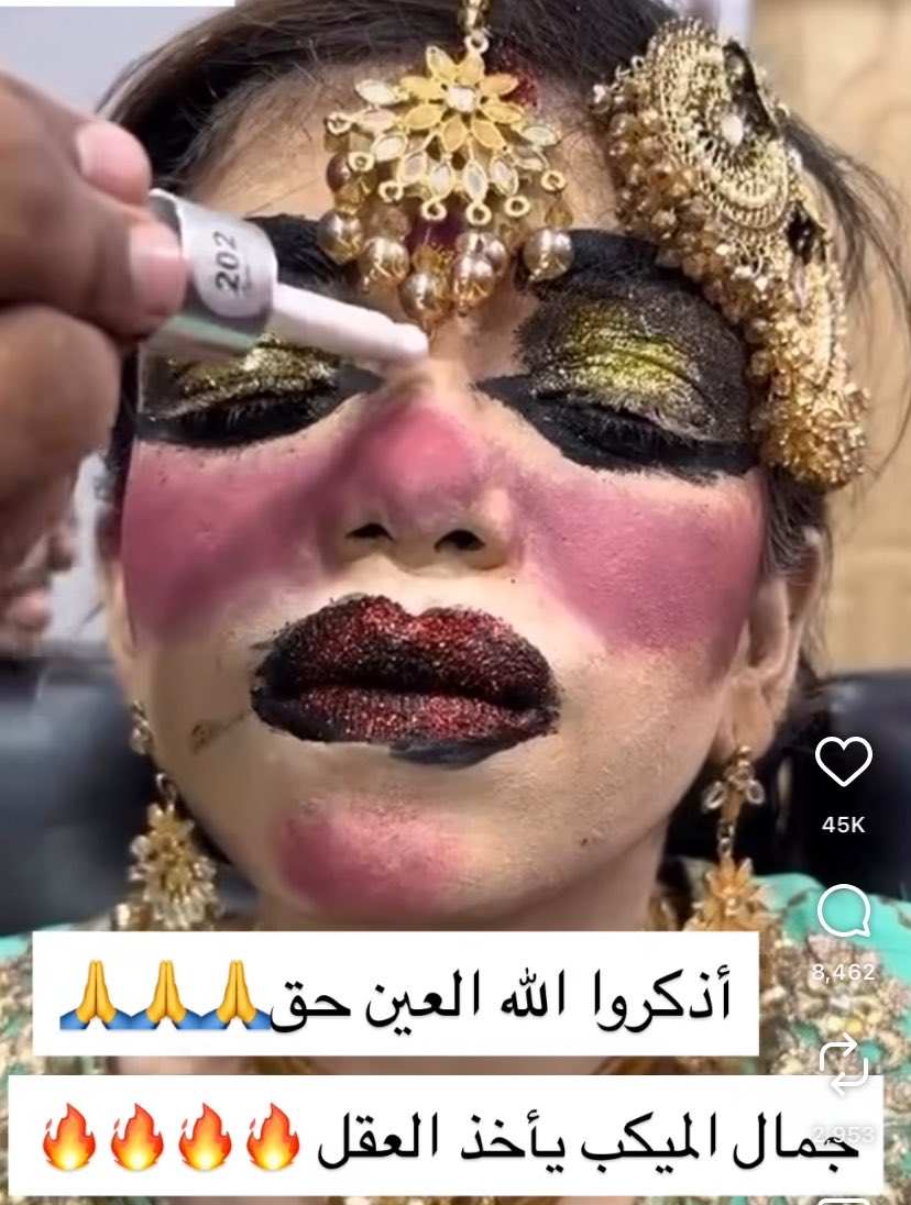 lliopnsj's tweet photo. شكلي بصير ميكب ارتست في الهند https://t.co/TdyJThFPhN