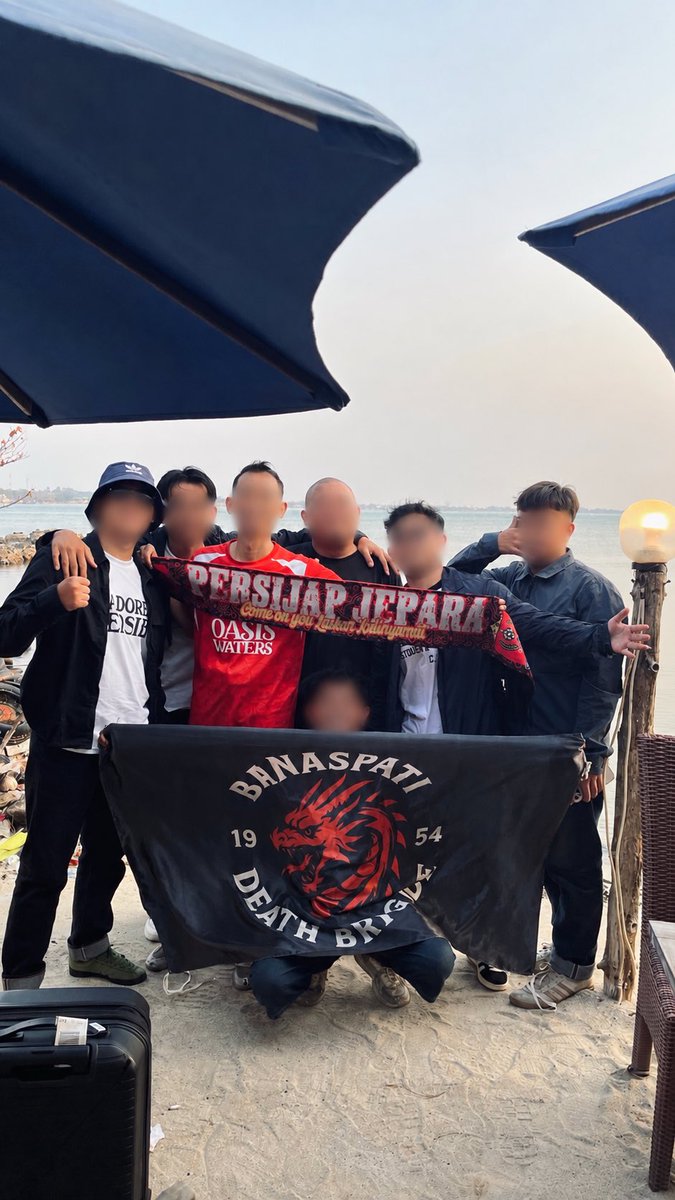 Inisial68592125's tweet photo. @Persib_Addict balager pisan https://t.co/X0ra2PkDCb