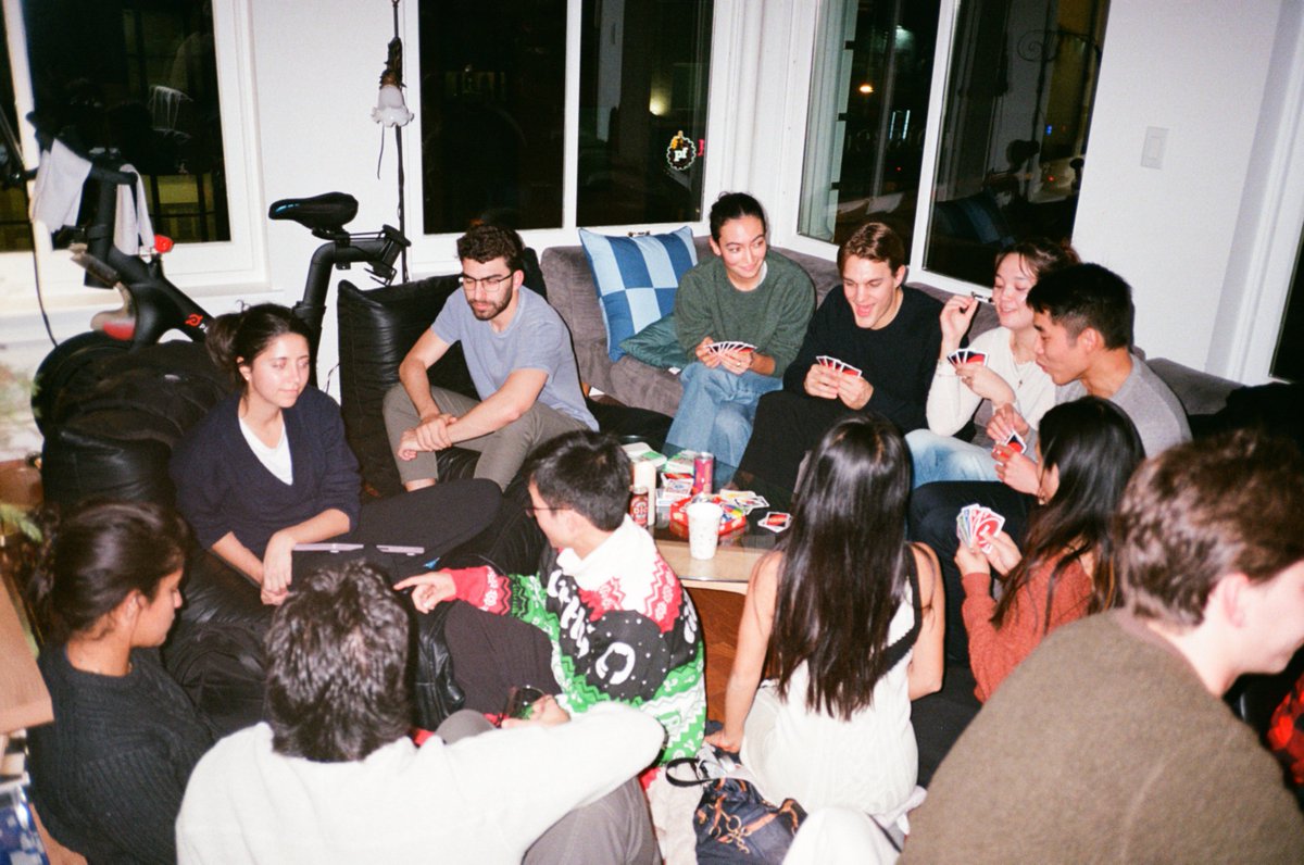 jonaasw1's tweet photo. We're putting 50 of the best founders & engineers in one room.

Thursday, 9/24. 6pm. SoHo, NYC.

Poker, chess, mahjong, cards, food + drinks. Excited to partner with Gamma and Revolut.

Our events are normally members-only. We're opening a few spots to meet prospective members - come hang!