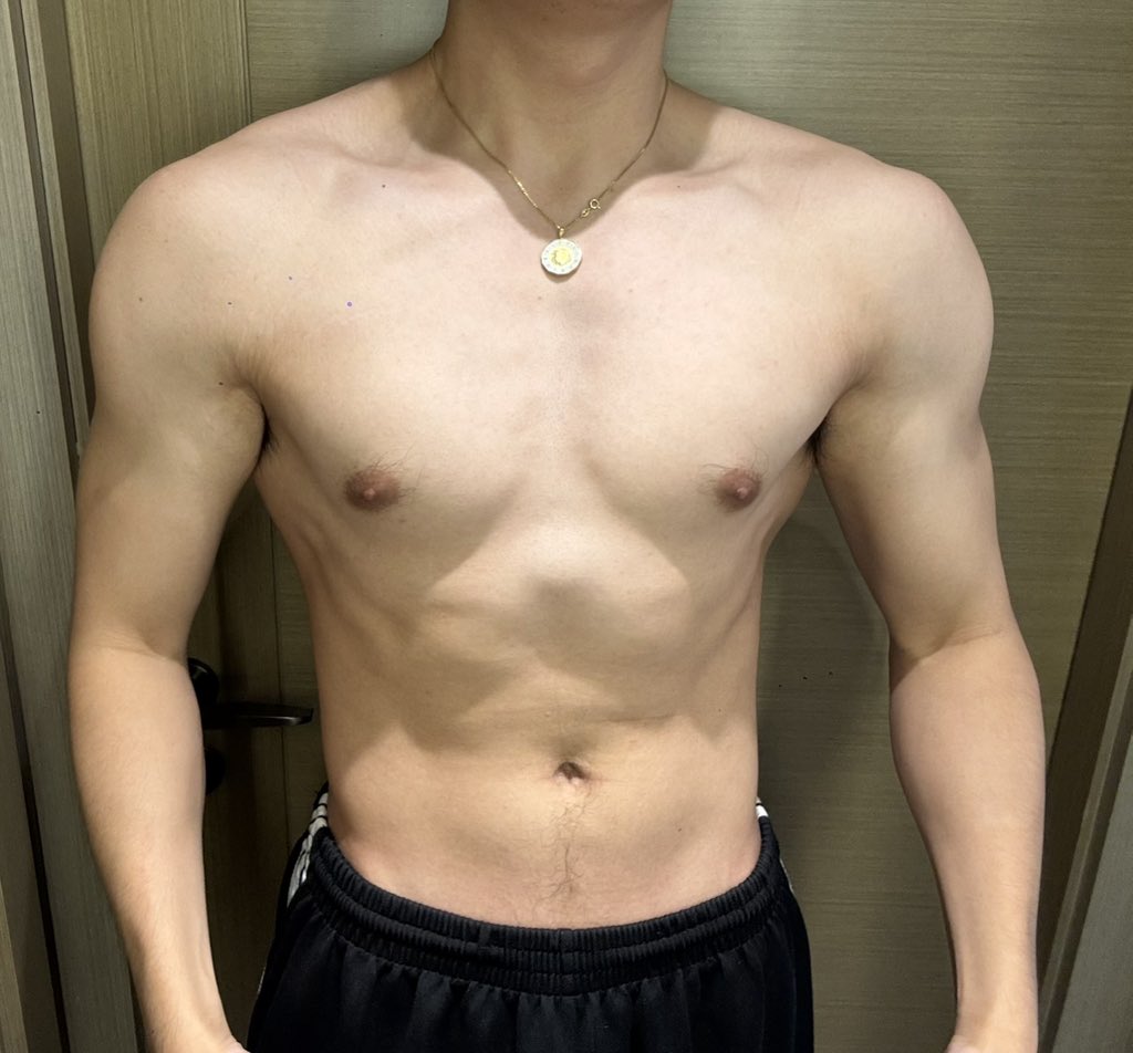 Brian55488019's tweet photo. 练后记录 #男大学生 #男大 #s https://t.co/BHJwueZ6Or