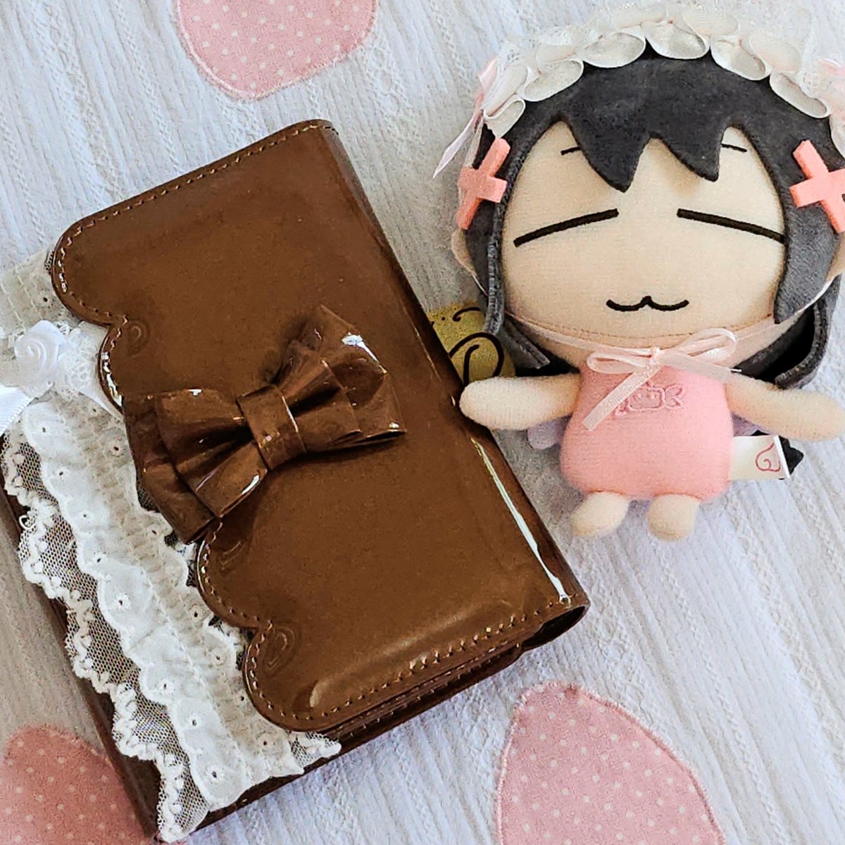 diary_ydc's tweet photo. @naq_oco 통판 도착~!
북밴드도 헤도레도 넘넘 예뻐요 (´ε｀ )♡
선물도 감사합니다🥰 https://t.co/QKvj9w2hc7