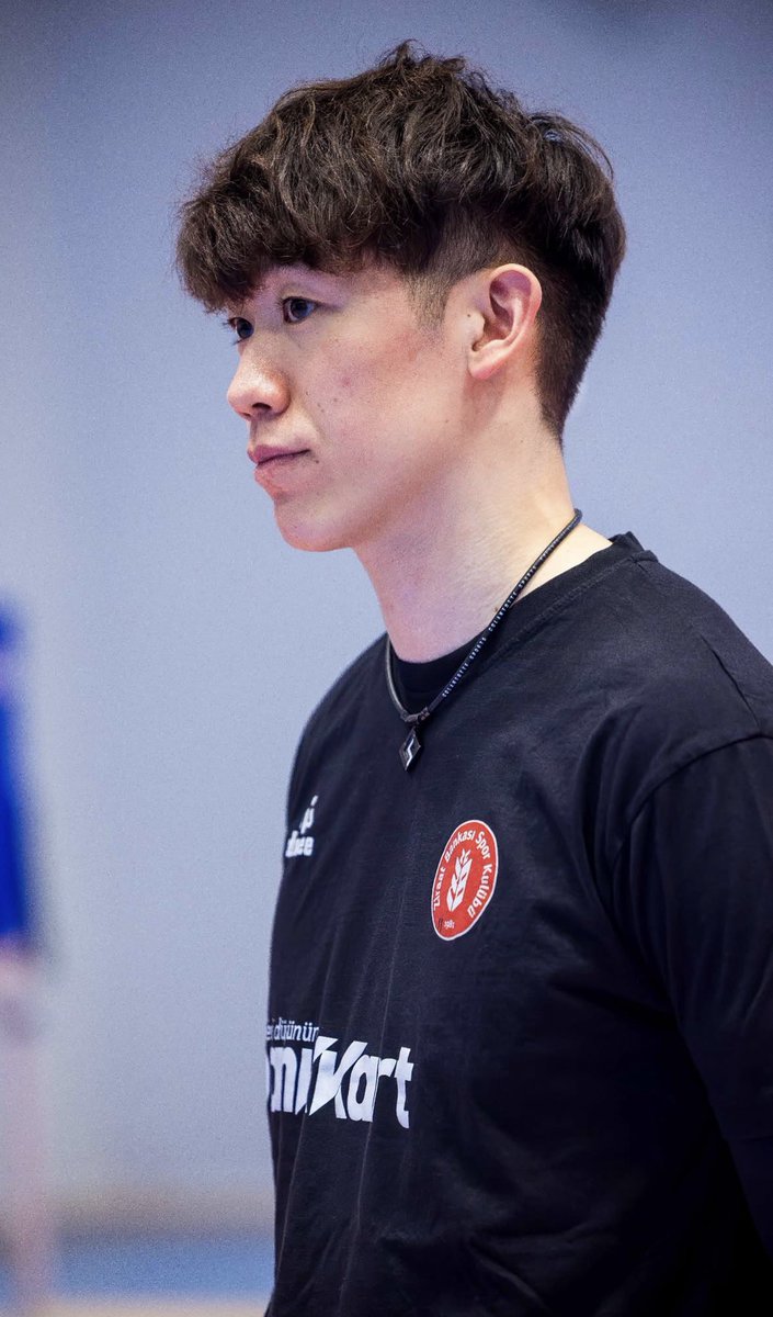 er_volley's tweet photo. Yuki Ishikawa, Ziraat Bankkart ile ilk antrenmanına çıktı. https://t.co/aeDMStakmW