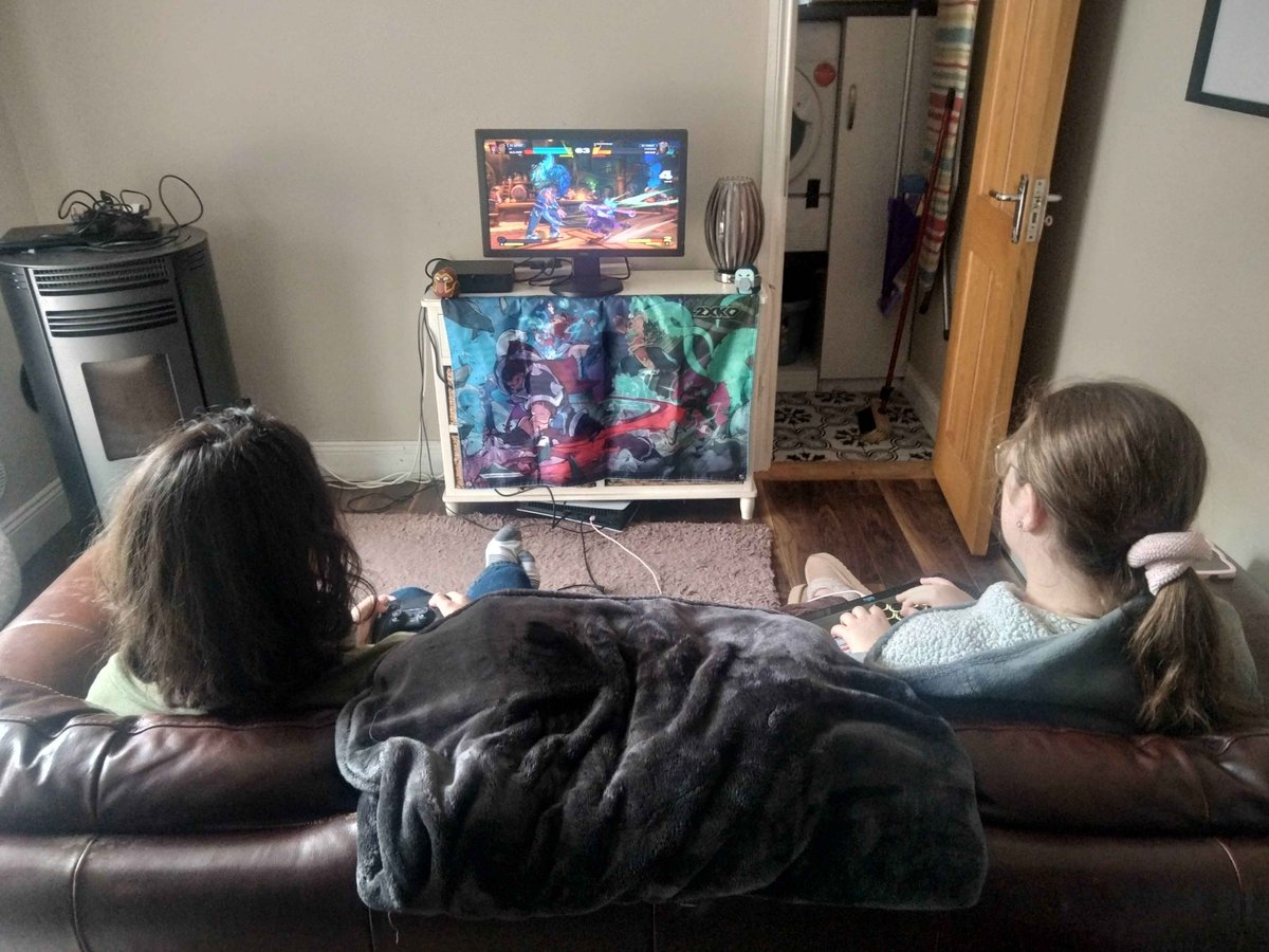 SH1N__A's tweet photo. Offline 2XKO grinding from this past weekend in Cork, about 15 local players with casuals, labbing, vod reviews a solos bracket and a duos bracket

Learning the new patch and prepping for @LeesideEvents this Saturday, where 2XKO is currently the most entered game 🔥🇮🇪 https://t.co/rh4s2wCmHu