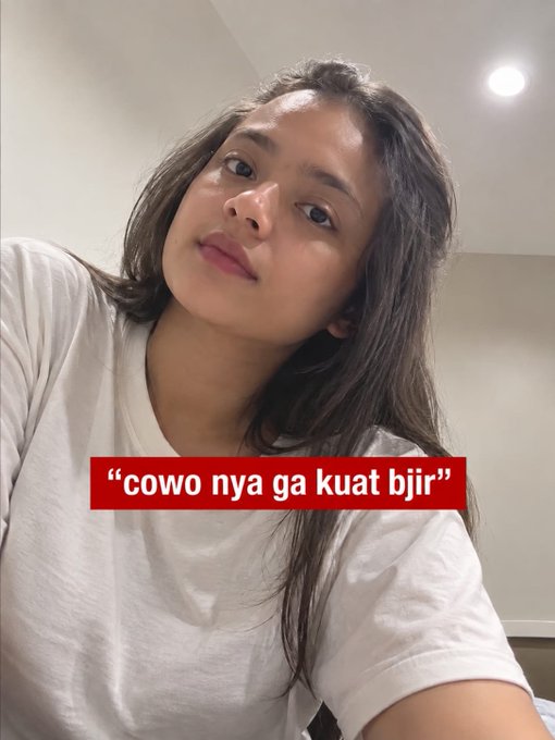 KELAS_MALAM_21's tweet photo. punya pacar jago mainin titit sampe ga kuat nahan cowok nya 

full video klik link dibawah
https://t.co/502hfHlmOn https://t.co/Ohi1Ps67Ep