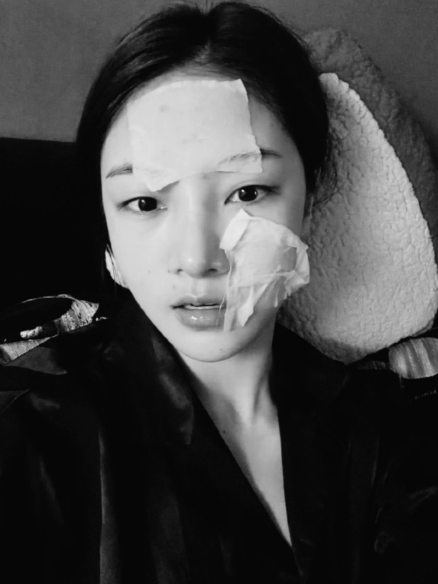 SAINTAMOUIRE's tweet photo. ️️
⟟   𝘉𝘰𝘺𝘧𝘳𝘪𝘦𝘯𝘥'𝘴 𝘏𝘰𝘶𝘴𝘦. 
➤ A perfect night to close Monday, me and my boyfriend. 

️️ https://t.co/CYXVE4w0S2