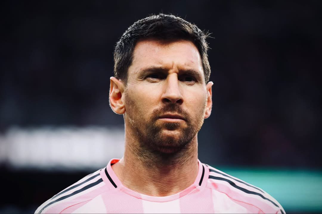LilResh001's tweet photo. 🚨Most Free Kick Goals in History: 

𝟕𝟖 – 🇧🇷 Marcelinho
𝟕𝟓 – 🇦🇷 Messi 🆕🌟🐐
𝟕𝟑 – 🇧🇷 Dinamite
𝟕𝟐 – 🇷🇸 Mihajlovic
𝟕𝟐 – 🇧🇷 Juninho
𝟔𝟖 – 🇧🇷 Assunção
𝟔𝟓 – 🇨🇱 Aravena
𝟔𝟒 – 🇧🇷 Jair
𝟔𝟒 – 🇵🇹 Cristiano
𝟔𝟐 – 🇧🇷 Zico
𝟓𝟗 – 🇦🇷 Maradona https://t.co/FLtEnjCMCf