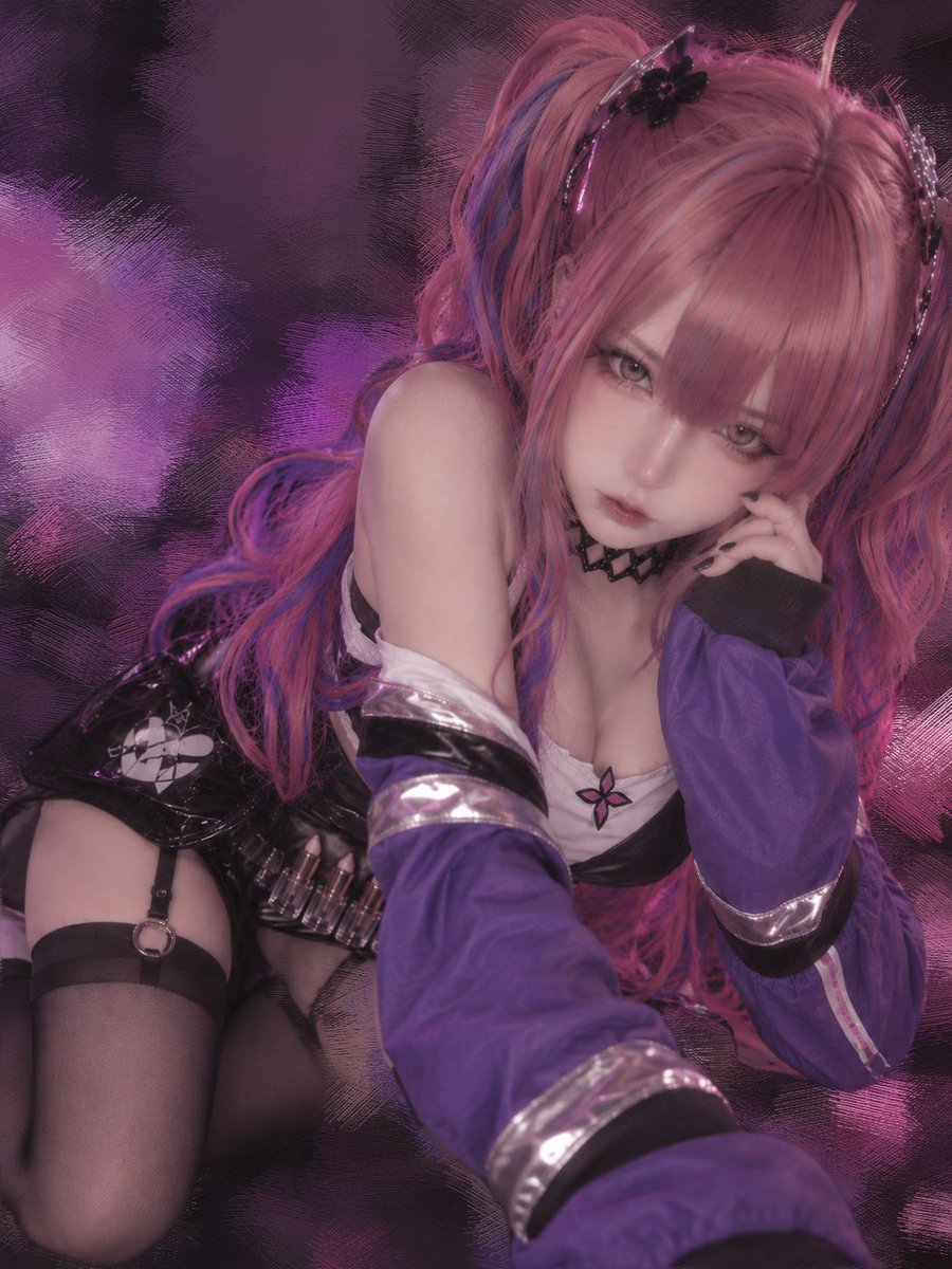 nyqko_iii's tweet photo. 綺々羅々ヴィヴィ/ホロライブ
 #コスプレ https://t.co/IULd6OMuN7