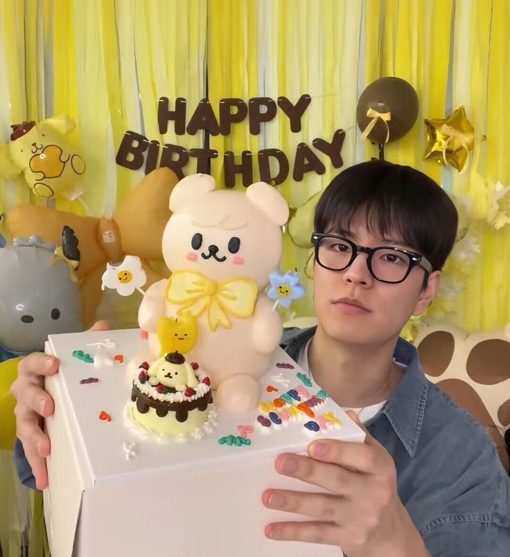 skzpopbase's tweet photo. Happy Birthday to our vocal king, incredibly talented all-rounder and stunning dandy boy, Kim Seungmin!

Thank you for letting us hear your lovely voice and for pouring a little piece of your beautiful heart into every song you sing. We hope this new year of your life brings you so much happiness and precious memories. We love you eternally🤍

SEUNGMIN HEALING VOICE
#널_감싼_우주가_될게_승민아
#DivineVocalSeungmin
#HappySeungminDay
