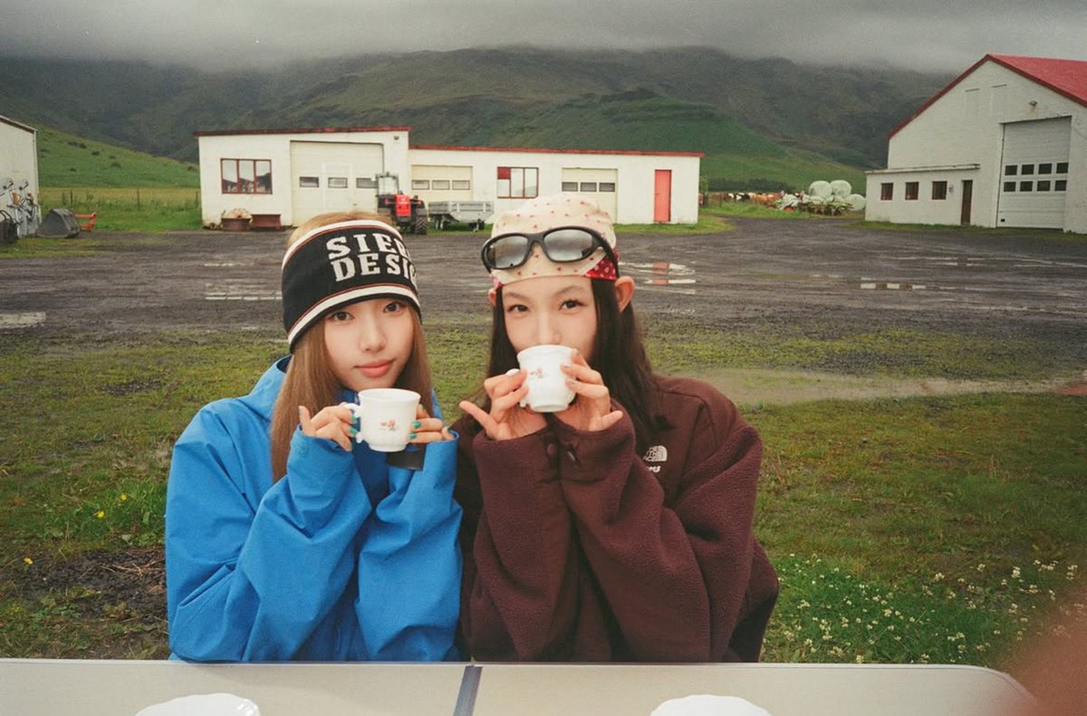 hanispics's tweet photo. please never separate these two 🥹🫳 https://t.co/CMnJlWrLVc