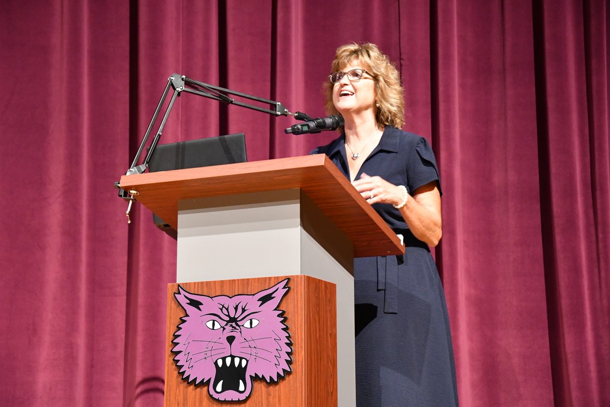MuncieSchools's tweet photo. Friday's BSU-MCS Education Summit included a surprise for former CEO Lee Ann Kwiatkowski. "Dr. K" was honored for her visionary leadership of MCS. She began the move to form the Education Foundation, which honored her with a plaque and a new scholarship in her name. https://t.co/fDaOwyQpzc
