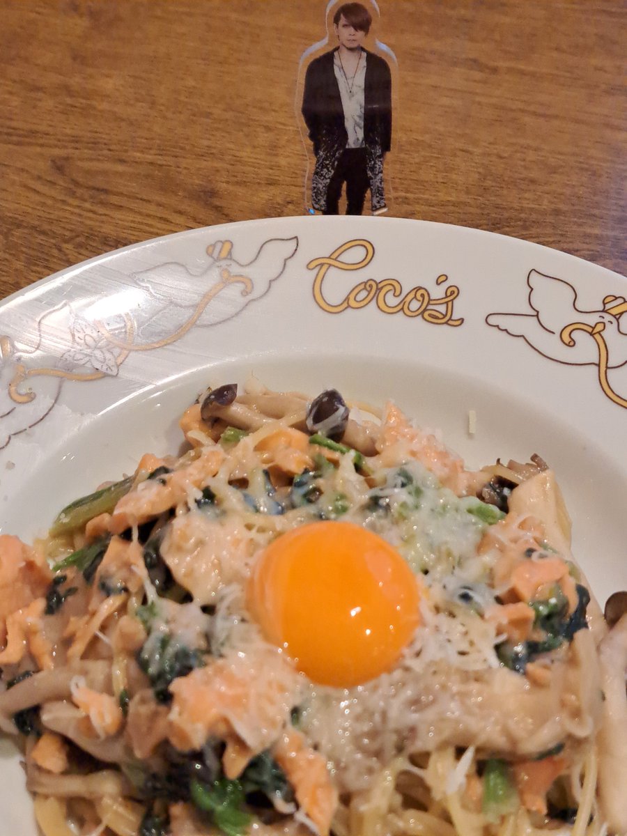xIolitex's tweet photo. ひらたいナカヤマシリーズ
本人もうすいのでもっと食べてほしさある。 https://t.co/wqus9uAAcZ