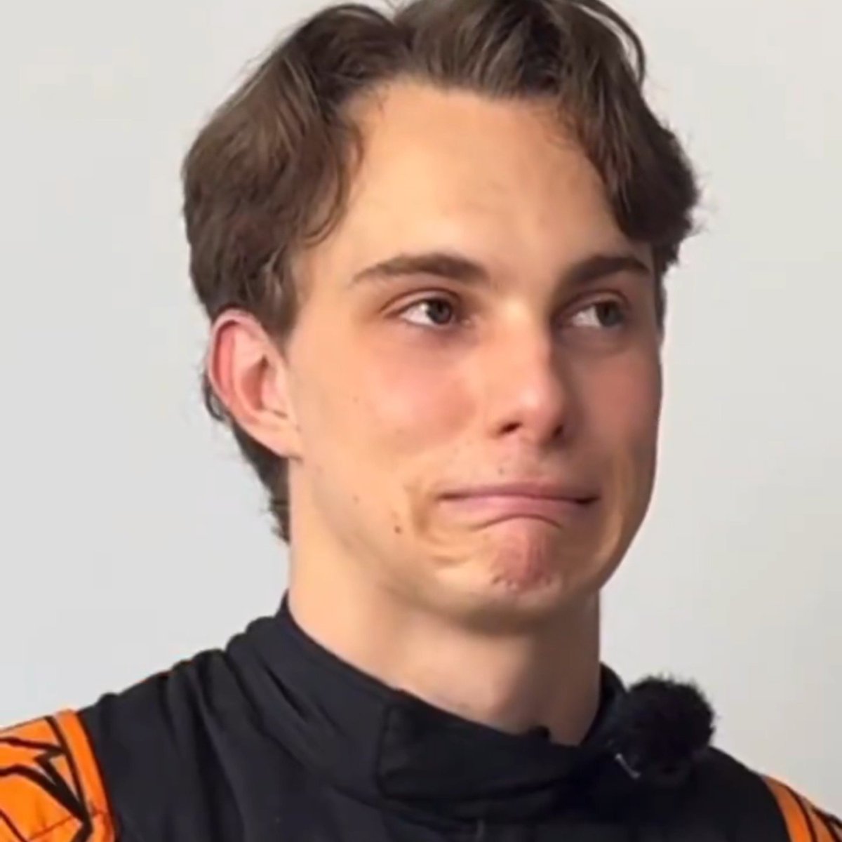 obsessf1on's tweet photo. guy who they called expressionless (in the span of a one minute video btw) https://t.co/nbd5Ki6Iri