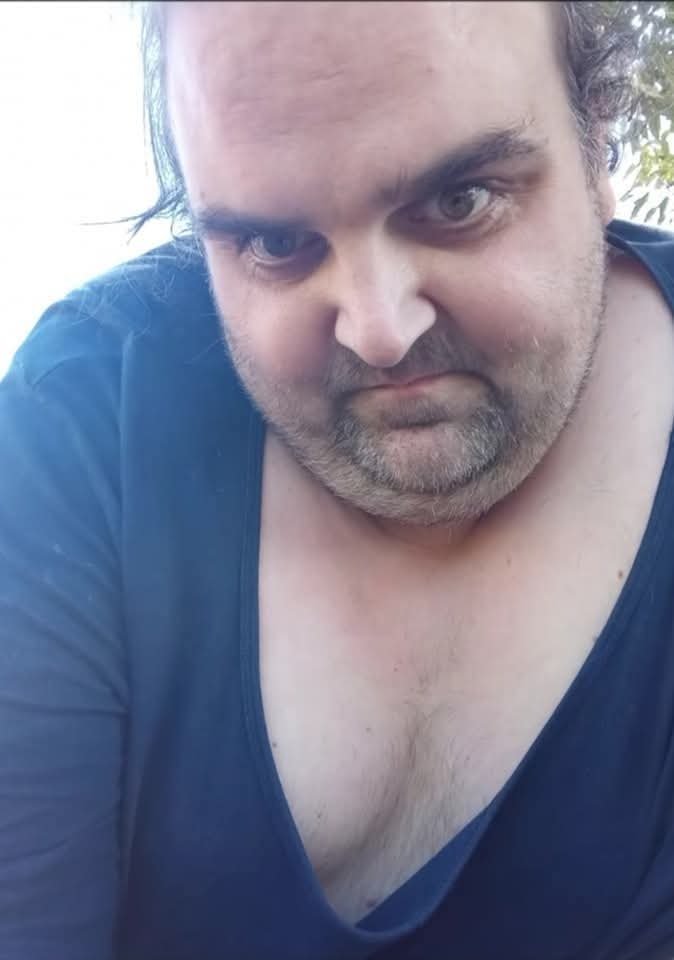 andrewc44104127's tweet photo. Sharon from the West Midlands who identifies as a Trans says she is tired of being misgendered. 

Sharon's pronouns are she/her but is constantly called he/him when she's out and about in the streets. https://t.co/5C4jhkvkfS