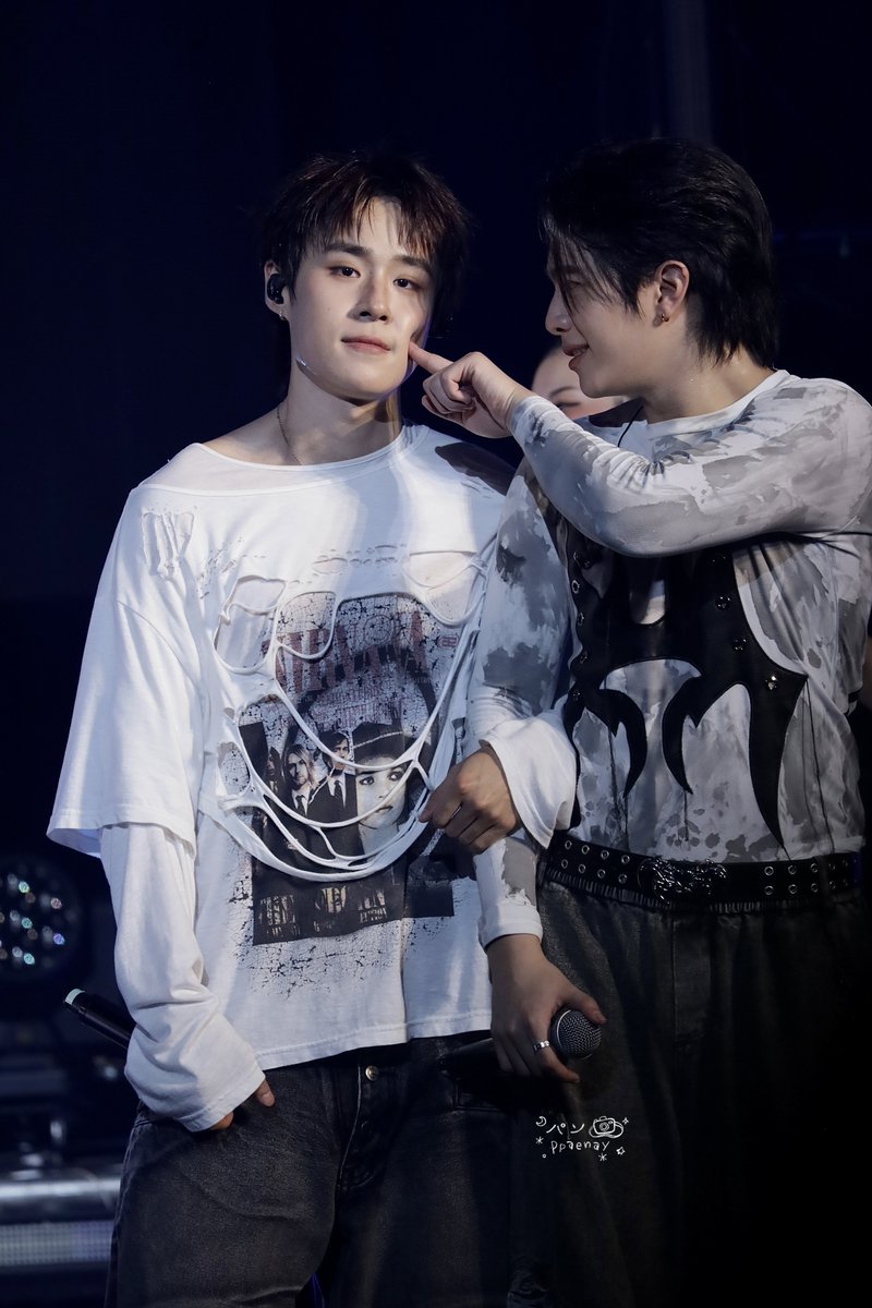 ppaenay's tweet photo. คนที่รักพี่นัททิสุดดดด 
น่ารักกันมากเลยหนิ 🤏🏻✨

#Williamjkp #nnutdan
#LYKNDuskAndDawnxOsaka https://t.co/BfBvrEitTd
