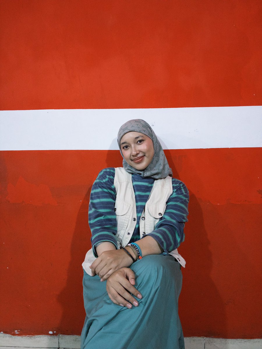 strawbsigh's tweet photo. teha suruh amik gambaq passport indonesia raya https://t.co/fEgZXPMRuW