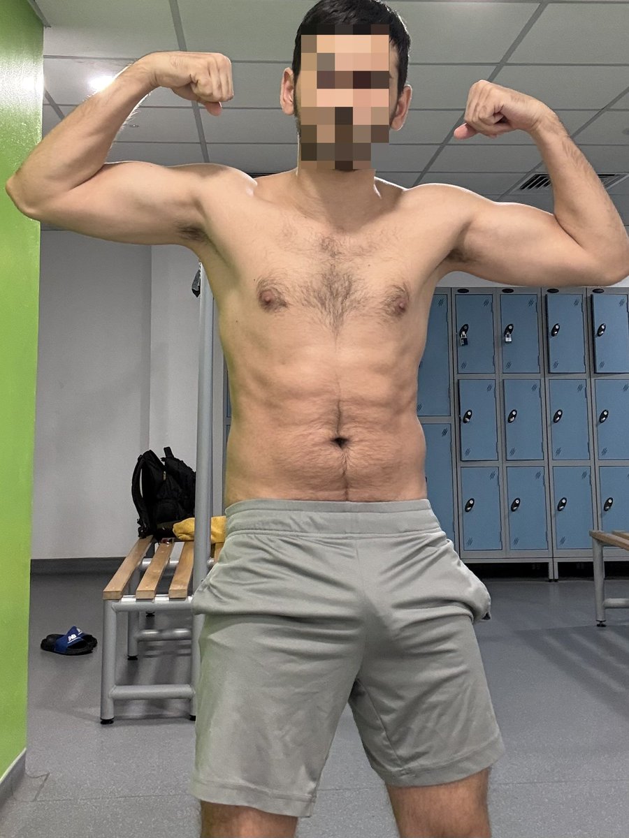AlphaLeo08's tweet photo. Who’s serving me after my workout? 😈💪 P.S. only if you can handle the sweat 🔥 https://t.co/jHx6cNFql6