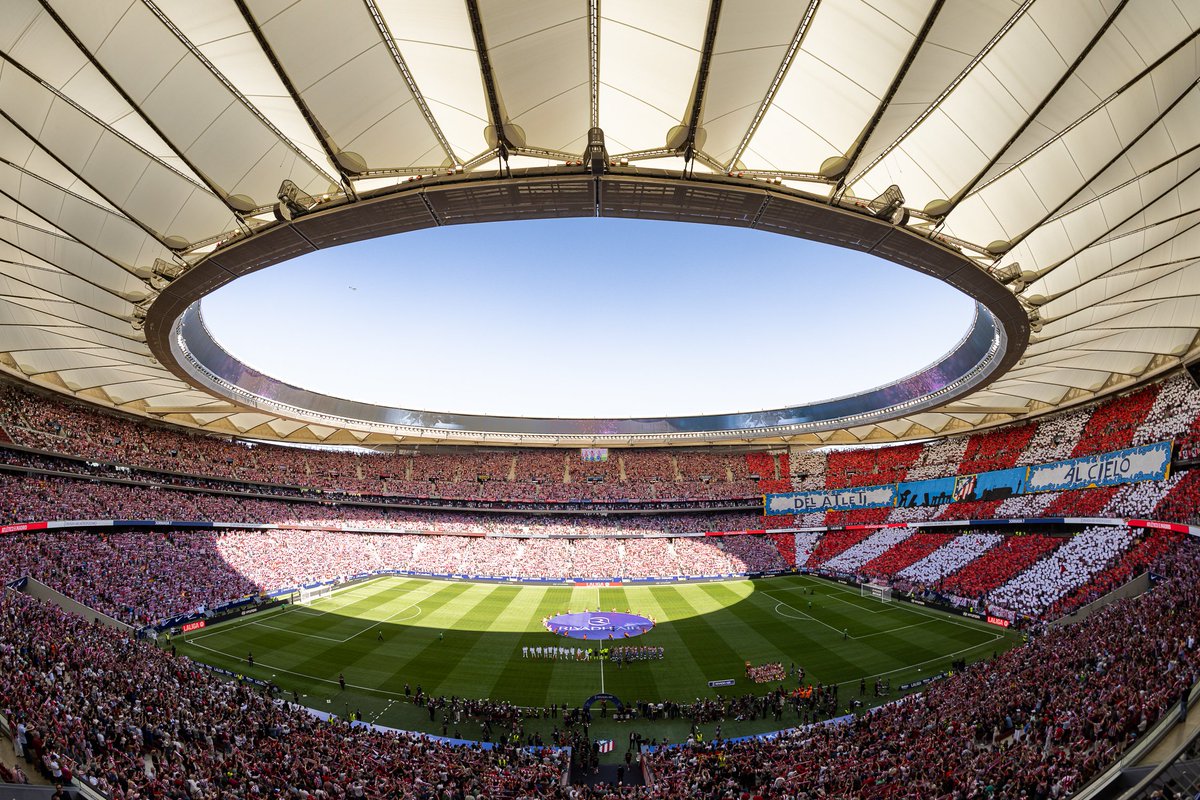 Atleti's tweet photo. 👏 70.514 atléticos 👏

El Riyadh Air Metropolitano alcanzó ayer su récord de asistencia.

¡Muchas gracias a todos! ❤️🤍 https://t.co/NQNm3kSHKy