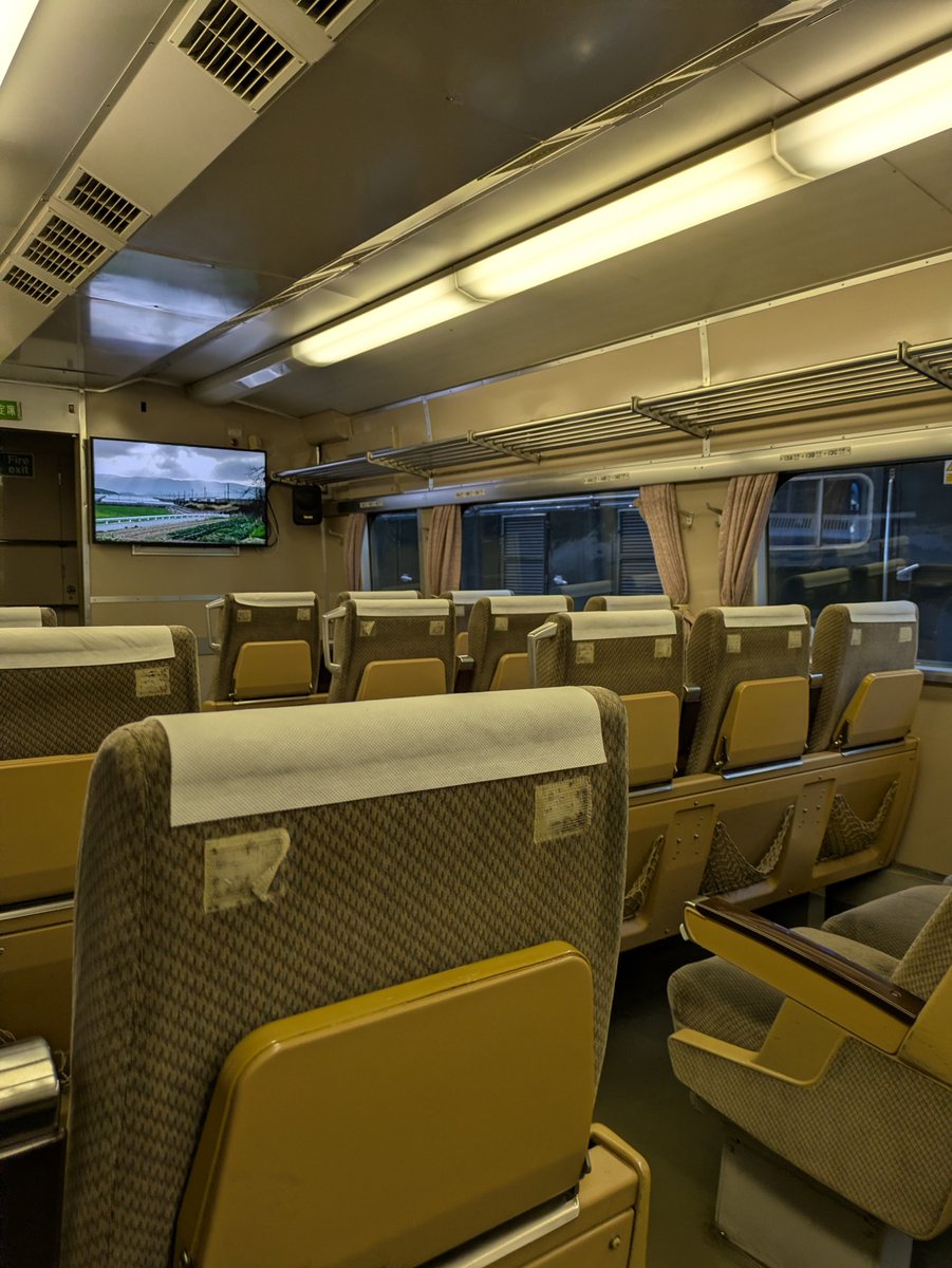 kakaZ1227's tweet photo. まさかのイギリスで0系新幹線に初めて乗車しました https://t.co/Jr8XRQ1ptL