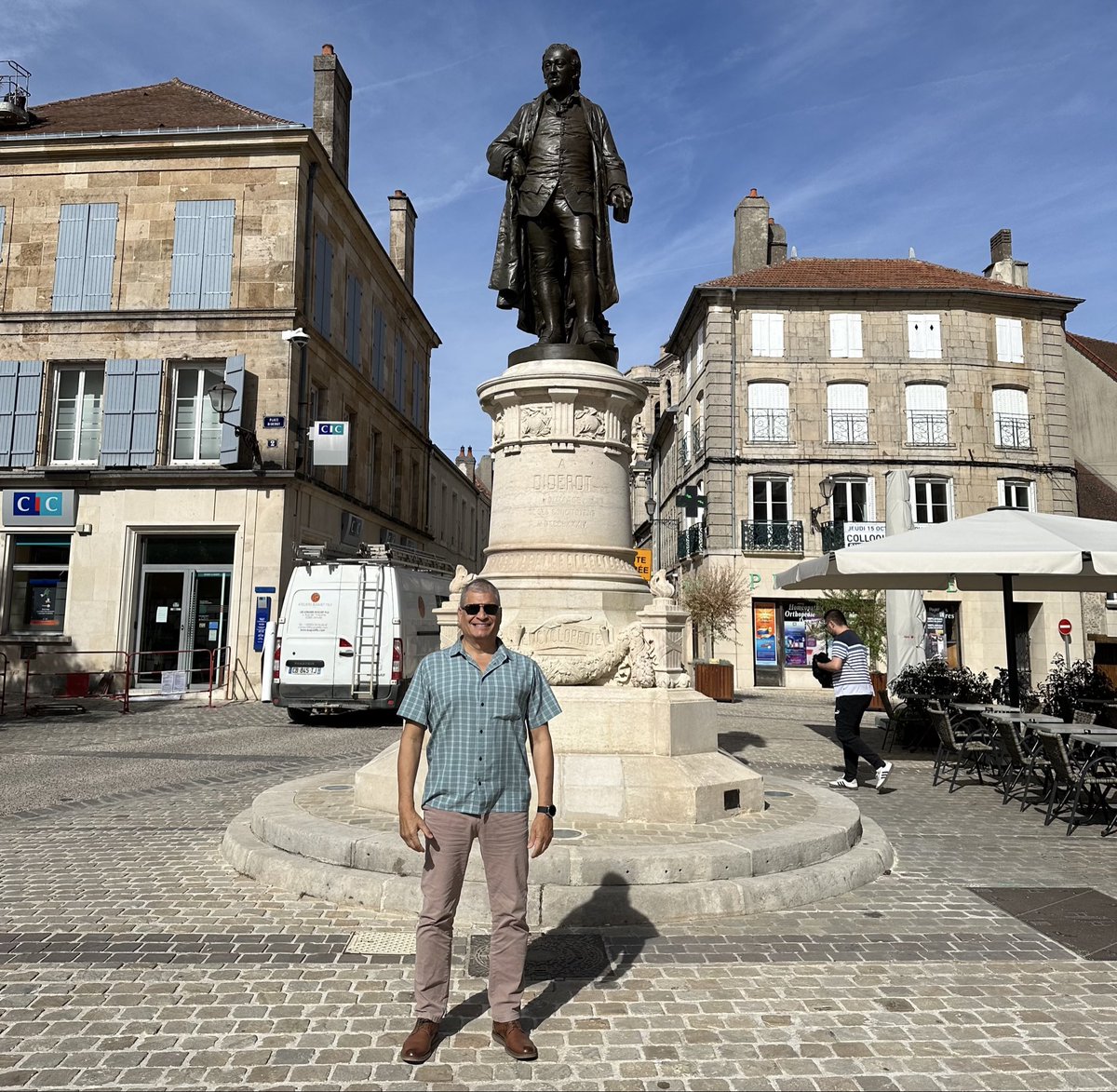 MashiRafael's tweet photo. En Langres, la tierra de Diderot✊🏽
#EcuadorVencerá https://t.co/hanTu8HhsC