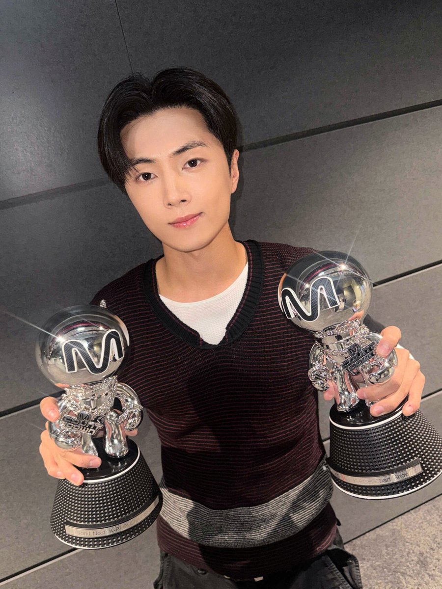enhypenweverse's tweet photo. (2/2) 

@ENHYPEN_members @ENHYPEN #ENHYPEN #엔하이픈 #JAY #제이 https://t.co/nDfEgPfzPR