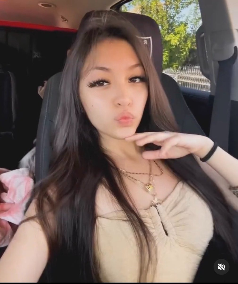 AaleahIniguez's tweet photo. feeding more nutty face pics from my fav hot irl latina aleah for tribss dm😩 https://t.co/3ZcebHA6kw