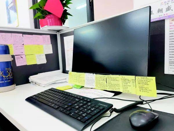 BethannDefpp4y's tweet photo. Busy morning checking weekly project milestones, love how small wins add up to big progress! https://t.co/Xt0oxkyOJT