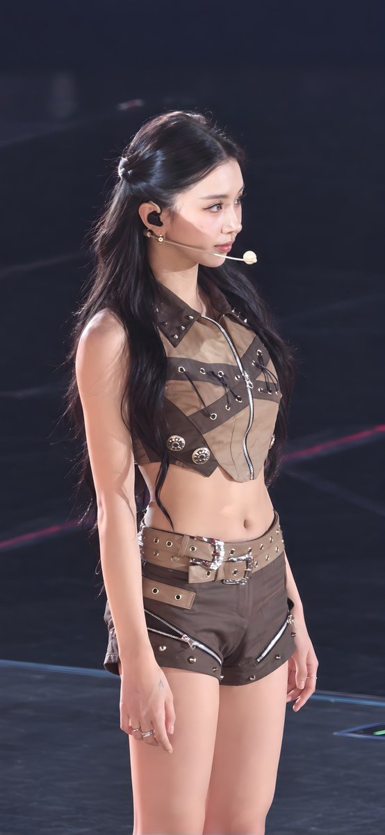 ForeverTwiceOT9's tweet photo. Stage photo -- Chaeyoung. Part 3

FULL SCREEN WALLPAPERS.

Go to my Google drive and download 80000 HD Twice photos for free.

#TWICE #트와이스 #ONCE #원스 #OT9
#채영 #チェヨン #CHAEYOUNG #彩瑛 https://t.co/EUpQOzMqAC