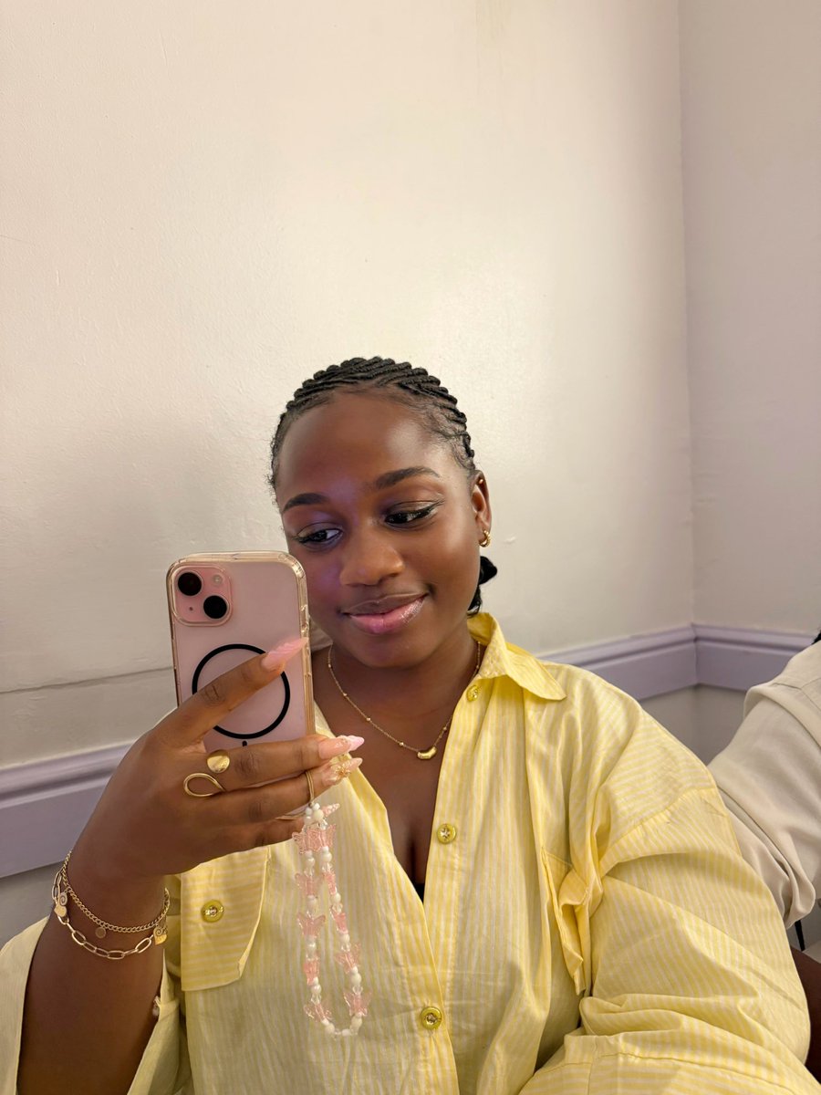 theonlyybeverly's tweet photo. 💛 https://t.co/R7IVVROB0D
