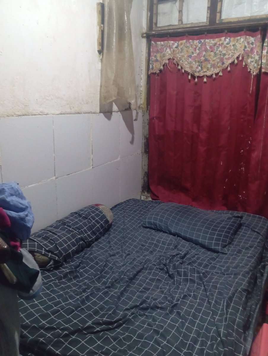 imasputra12's tweet photo. Foto 1-2 tangga kayu dan saya sendiri kamar kasur rumah
Foto 3 cantik tangga putih๐
Foto 4 mantap kasur ๐ด
Alhamdulillah Aku simpan punya
Baru sepeda mini โ
Kompor โ
Oven โ
Baju dan celana โ
Cat putih โ
#rezeki #bisu #tuli #kasur #tangga https://t.co/c1NHhUVIPa