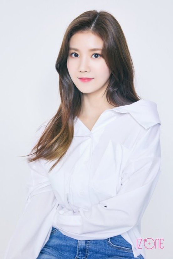 OTDIzone's tweet photo. #OTD 8 years ago, #Izone Official Photos Eunbi, Hyewon, and Hitomi https://t.co/H3Yro0lbQr