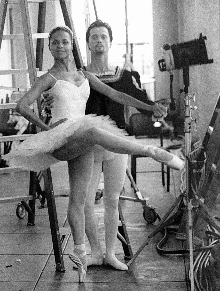 victoriarowell's tweet photo. https://t.co/eQlcOJs4jU https://t.co/PnzbfLXbW5