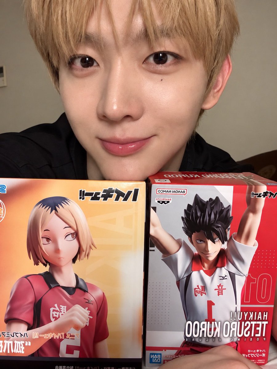 gyuvinburgur's tweet photo. SEUNGEON SUPPORT YAOI WHY WHY WHY WHY https://t.co/KrCV2mgGbP