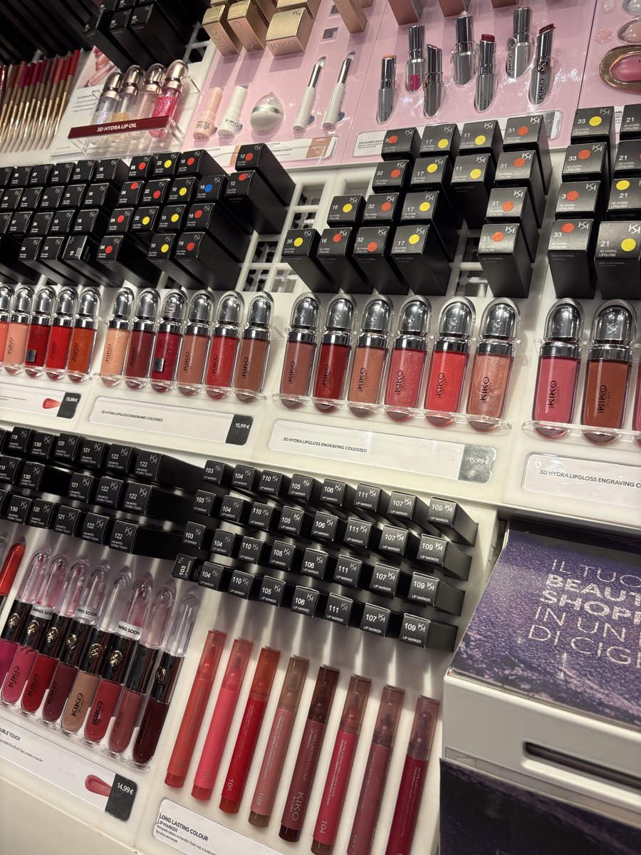brw_e6's tweet photo. ローマテルミニ駅のKIKO MILANO
有名なリップ以外もハイライトやアイシャドウかわいい🫠 https://t.co/rdQiCFTKAk