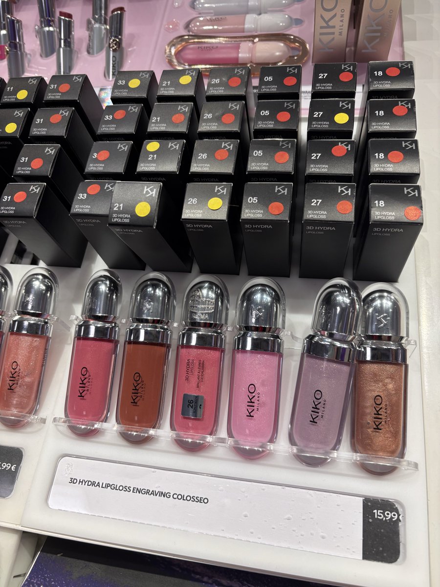 brw_e6's tweet photo. ローマテルミニ駅のKIKO MILANO
有名なリップ以外もハイライトやアイシャドウかわいい🫠 https://t.co/rdQiCFTKAk