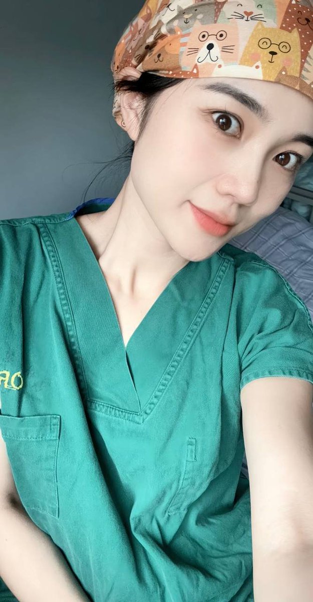 _saziye's tweet photo. 男生如果遇到会夹的女生是不是很快就会射？？ https://t.co/eBQ5XrPODI