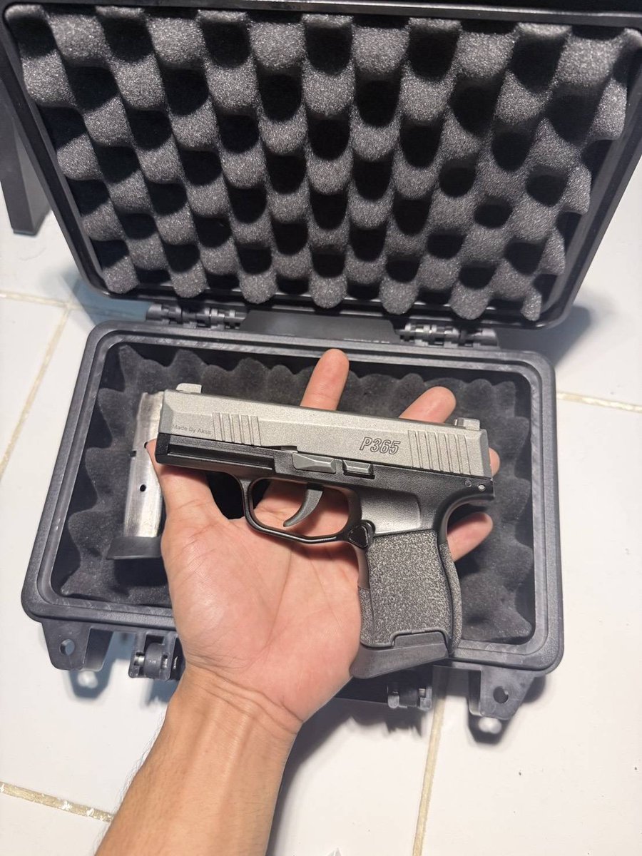 Kinguriq's tweet photo. Aksa SIG P365 แปลง380 ลำกล้องเกลียว บรรจุ10+1นัด แม็ก2ตัว อุปกรณ์ครบพร้อมใช้งาน

ติดต่อLine:@636agcwn (มี@นำหน้า)
หรือจิ้มลิงค์:https://t.co/y356MXxrty
เครดิตแน่นชัดเจน💯% https://t.co/ML3JNWFMXl