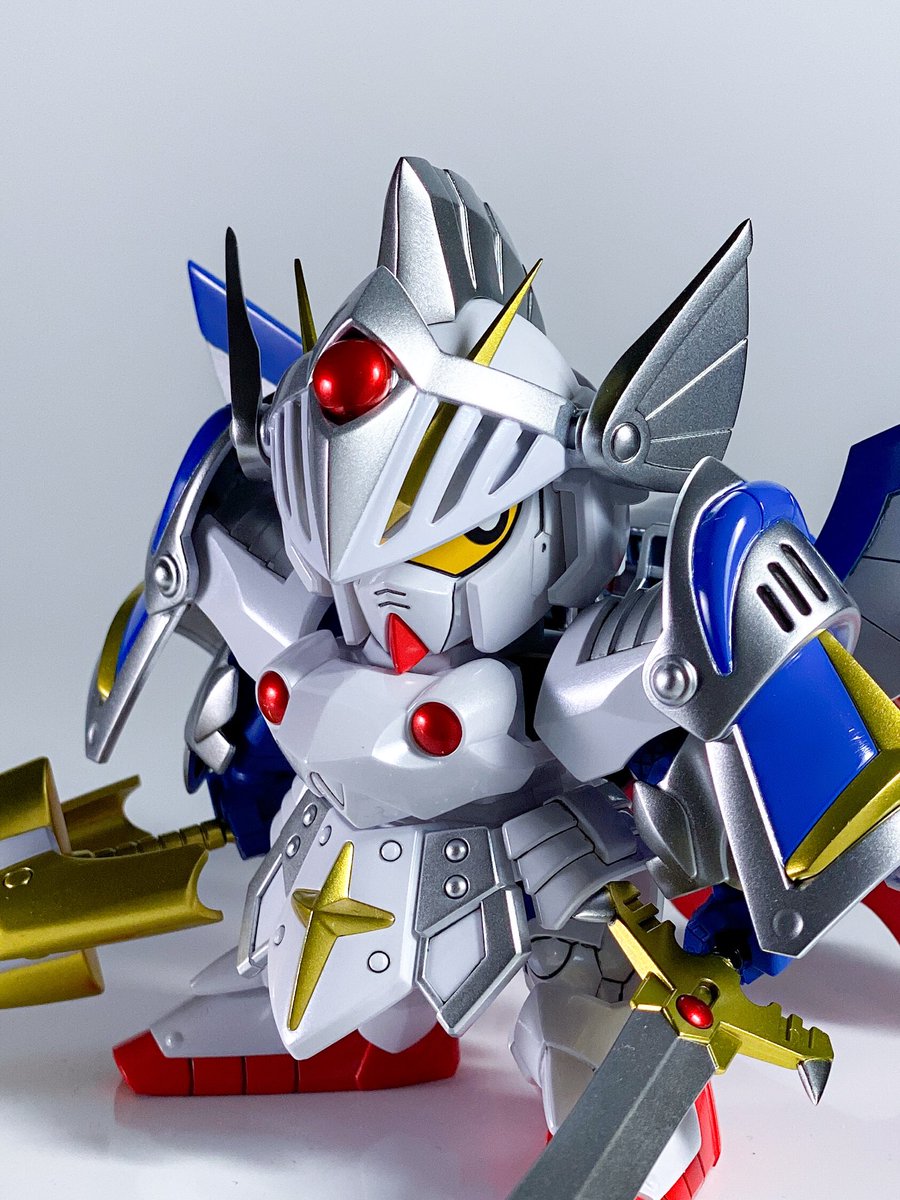 sika02sika's tweet photo. バーサル騎士ガンダム

完成しましたー！

#ガンプラ
#sdガンダム https://t.co/FrTYBJgd87