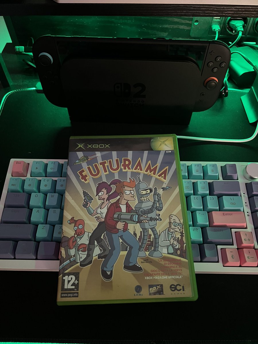PiramideRossa87's tweet photo. Look what just arrived! 🛸 So hyped to finally add Futurama for the original Xbox to my retro game collection. 🚀🎮 #Futurama #RetroGaming #GamingCommunity #Xbox https://t.co/7crPKwIIgZ