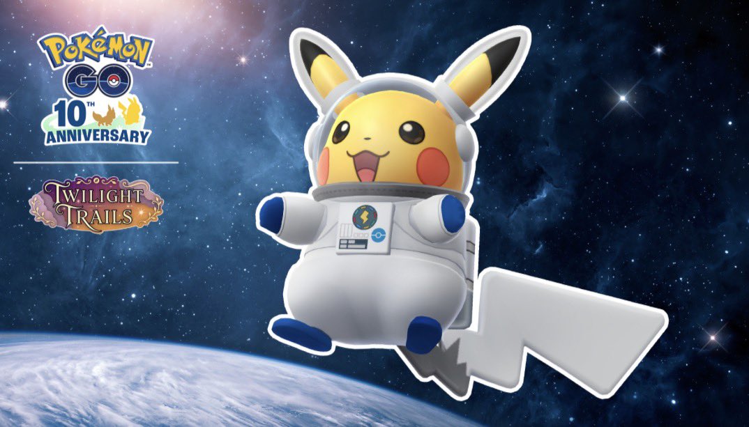 1lilt_nyc's tweet photo. 【宇宙飛行ピカチュウ、欧州行かなくても日本でも取れる🚀】　#PokemonGO #ポケモンGO  10/4から「宇宙飛行ピカチュウ」が世界で初登場。

日本でも
🐦無料タイムチャレンジ
🐦★1レイド

から入手できます。
色違いの可能性もあり。

無料タイムチャレンジは10/12 23:59までにタスク完了＋報酬受取でOK。

ただし、欧州6博物館のLocation Backgroundは別。背景付きが欲しい人は現地へ行く必要があります。

つまり
ピカチュウ本体なら日本でOK。
背景まで欲しい人はヨーロッパ。

これはだいぶ助かる🐦

海外ポケGOの限定・背景も、こういう「結局どこまで行く必要ある？」まで分かり次第、今後も整理します。